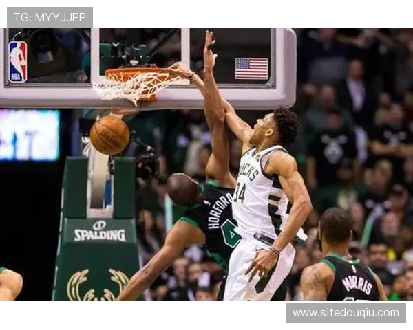 NBA斗球在线直播高清画质，带你身临其境感受篮球激情