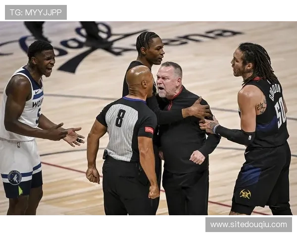 斗球官方直播让你足不出户也能享受专业赛事直播盛宴